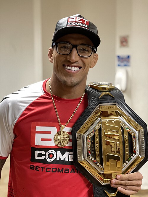 Charles Oliveira Quiz
